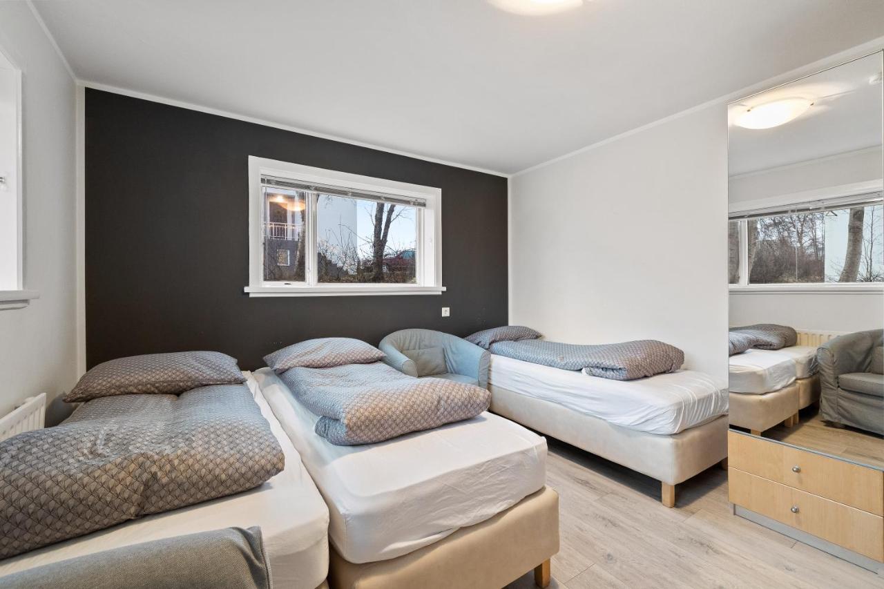 Acco Guesthouse Akureyri Buitenkant foto